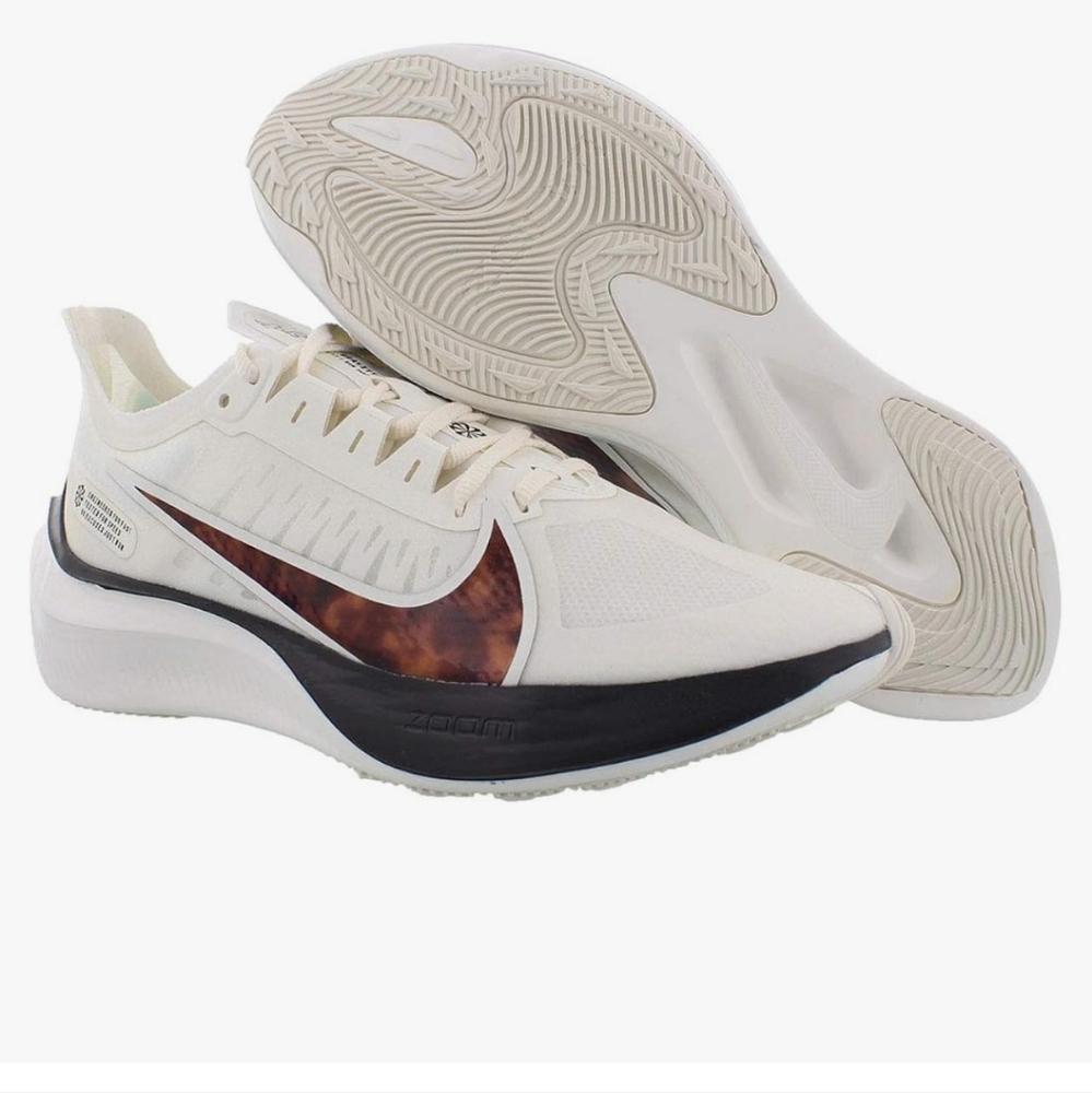 Nike Zoom Gravity w9.5